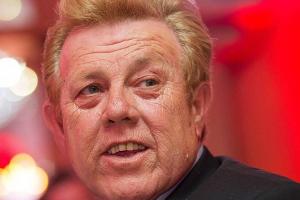 Zachi Noy macht mit seiner Pinkelpanne Kohle