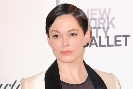 Rose McGowan rechnet derzeit bei Twitter knallhart mit Hollywood ab