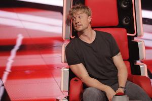 Hochkonzentriert: "The Voice"-Coach Samu Haber bei den Blind Auditions