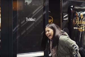 Radeberger stellte Passanten eine Reifeprüfung der etwas anderen Art...