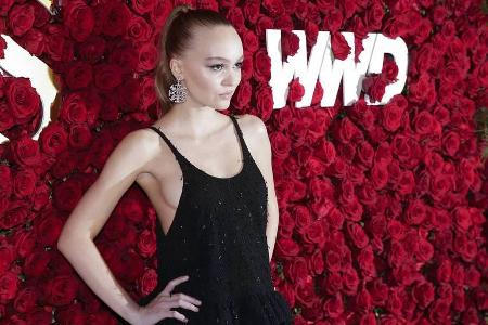 Lily-Rose Depp im sexy Schwarzen