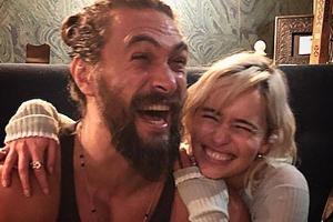 Mit diesem Foto begeisterten Jason Momoa und Emilia Clarke die "GoT"-Fans