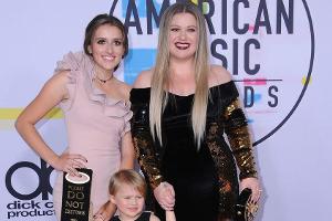 Niedlicher Familien-Auftritt von Kelly Clarkson, Töchterchen River Rose und Stieftochter Savannah Blackstock