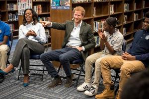 Michelle Obama und Prinz Harry hatten im Gespräch mit den Schülern sichtlich ihren Spaß