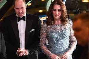 Herzogin Kate versteckte ihren Mini-Babybauch hinter ihrer Clutch