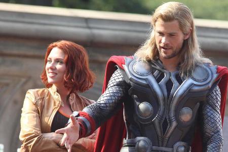 Ist bald Schluss? Scarlett Johansson und Chris Hemsworth 2011 am Set von 