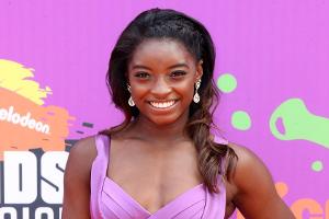Kann über sich selbst lachen: Simone Biles