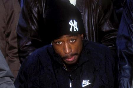Tupac Shakur Anfang 1994 - kurz nach einem Attentat auf ihn