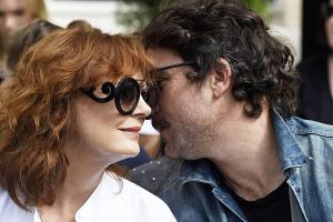 Susan Sarandon und der von ihr geförderte Filmemacher Bryn Mooser in Berlin