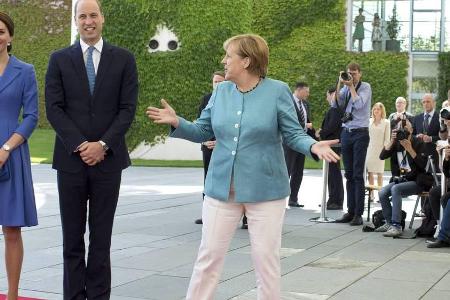 Und weiter geht's: Angela Merkel mit Herzogin Kate und Prinz William
