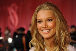 Toni Garrn schlüpft in die Rolle der getöteten Reeva Steenkamp