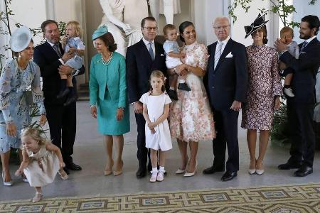 Gruppenfoto mit Leonore (unten links) - gerade noch beim Ausbüxen erwischt