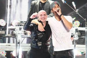 Enrique Iglesias und Pitbull teilen sich eine Bühne - und sind dabei mega erfolgreich