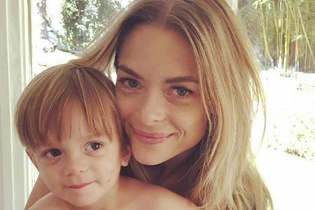 Schauspielerin Jaime King freut sich über die Gesundheit ihres Sohnes Leo Thames