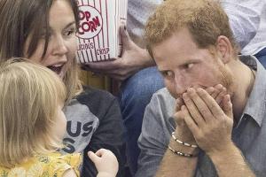 Prinz Harry: Als Babysitter ist er unschlagbar
