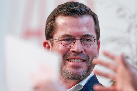 Karl-Theodor zu Guttenberg beim Innovationstag 2017