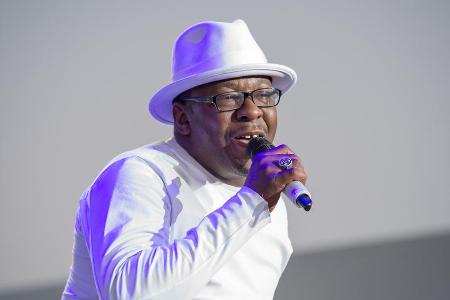 Bobby Brown verbreitete angeblich den Moonwalk - wiederholen kann er dieses Meisterstück leider nicht