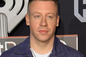 Macklemore bei den iHeartRadio Music Awards in Los Angeles