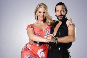 Legten im wahrsten Sinne des Wortes eine heiße Sohle aufs Parkett: Angelina Kirsch und Massimo Sinató