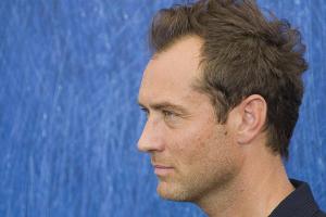 Jude Law wurde als junger Albus Dumbledore gecastet