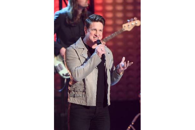 ...des Schlagers hat er gegen seine Gewichte eingetauscht. Seine Single 'Zurückgeliebt' soll dabei Lust auf sein gleichnamig...