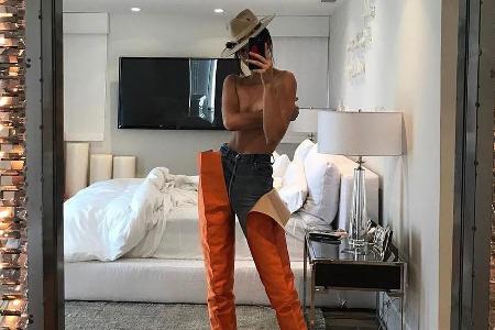 Kendall Jenner präsentiert sich auf Instagram mit 4.600 Dollar teuren Boots