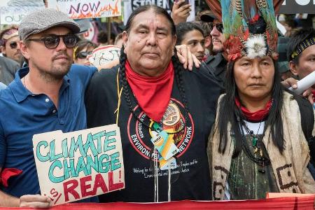 Leonardo DiCaprio schloss sich beim Klima-Marsch einer Gruppe von Demonstranten an