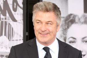 Alec Baldwin hat genug davon, wie die US-Öffentlichkeit auf Kendall Jenner herumhackt