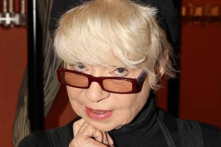 Ingrid Steeger hat das Posieren nicht verlernt!