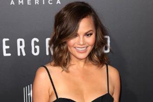 Chrissy Teigen bei einer Veranstaltung in Los Angeles