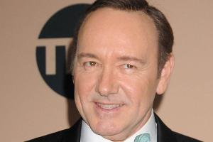 Wie man Trophäen entgegennimmt, das weiß Kevin Spacey - hier mit einem SAG-Award - bereits aus dem Effeff