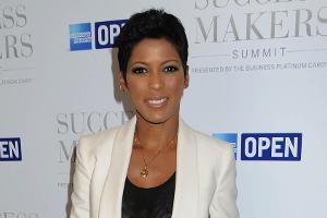 Tamron Hall zeigt sich im jugendlichen Outfit