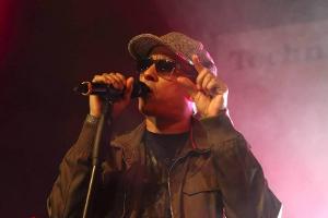 Für gewöhnlich ist Sänger Xavier Naidoo nicht so kamerascheu