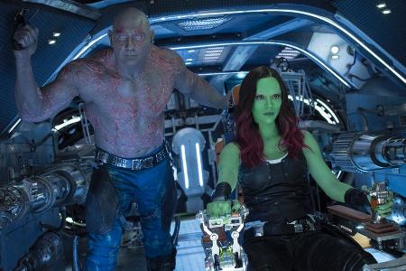 Drax (Dave Bautista) und Gamora (Zoe Saldana) in 