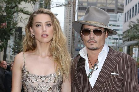 Amber Heard (30) und Johnny Depp (53) haben ihren schmutzigen Rosenkrieg inzwischen beendet. Ende Mai 2016 hatte Heard die S...