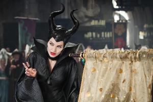 "Maleficent - Die dunkle Fee": Um sich zu rächen, taucht die Fee Maleficent (Angelina Jolie) bei der Taufe von Prinzessin Au...