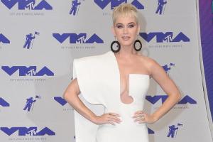 Fast zu schön für die kurze Zeit: Katy Perrys Traum in Weiß war nur ein Outfit von vielen