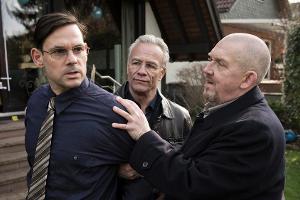 "Tatort: Durchgedreht": Der Steuerfahnder Sven Habdank (Alexander Beyer, l.) wirkt auf die Kommissare Freddy Schenk (Dietmar...
