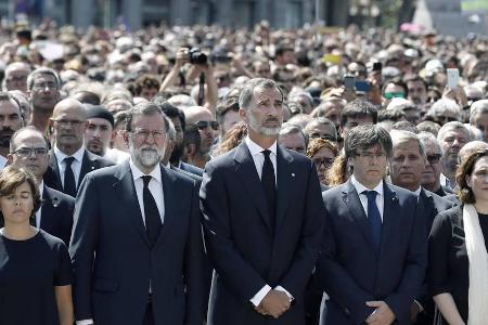 König Felipe gedenkt der Opfer von Barcelona