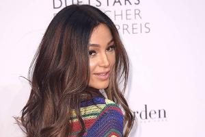 Ihren ersten Antrag bekam Verona Pooth am Strand von Mallorca