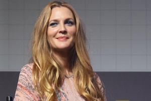 Drew Barrymore ist Botschafterin der Marke Crocs