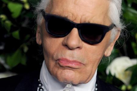 Karl Lagerfeld kehrt für eine Modenschau in seine Geburtsstadt Hamburg zurück