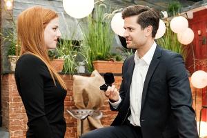 "Unter uns": Paco überrascht Elli mit einem romantischen Heiratsantrag