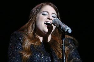 Bekam zum Geburtstag einen Verlobungsring: Meghan Trainor