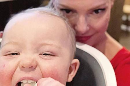 Katherine Heigl hat Spaß mit ihrem Sohn Joshua Bishop Kelley, Jr