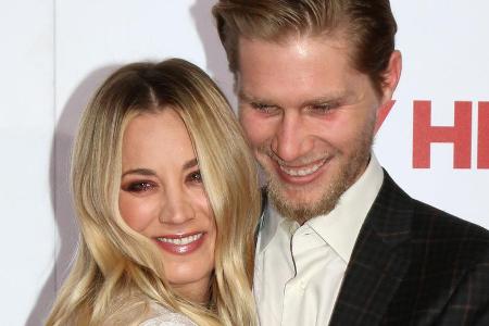 Kaley Cuoco und Karl Cook haben sich verlobt