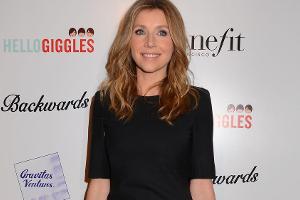 Nicht als Becky, aber auch Sarah Chalke ist wieder in "Roseanne" zu sehen