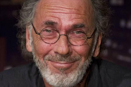 Hugo Egon Balder hat gut lachen: Für ihn läuft es momentan richtig gut im Fernsehen sowie im Theater