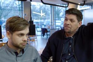 "Lebensmittel-Check mit Tim Mälzer": Transparentes Essen im eigenen Restaurant. Geht das? Tim Mälzer und sein Koch Benjamin ...