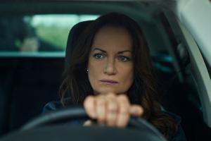 "Unter anderen Umständen: Liebesrausch": Jana Winter (Natalia Wörner) kommt gerade von der Beerdigung ihres Schwiegervaters,...